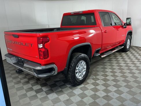 Used 2024 Chevrolet Silverado 2500 LT AWD/4WD image 7