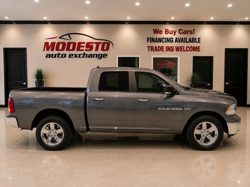 Used 2012 RAM 1500 Big Horn w/ Luxury Group AWD/4WD image 2