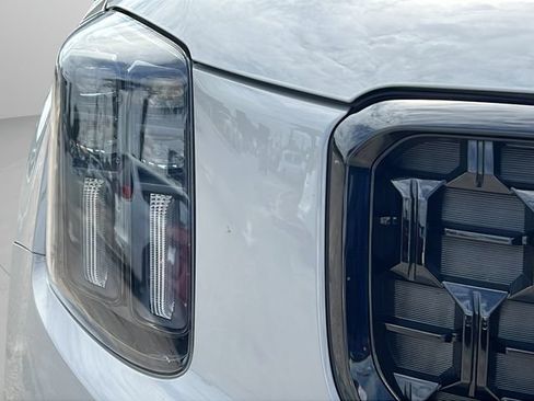 Used 2025 Kia Telluride EX X-Line AWD/4WD image 35