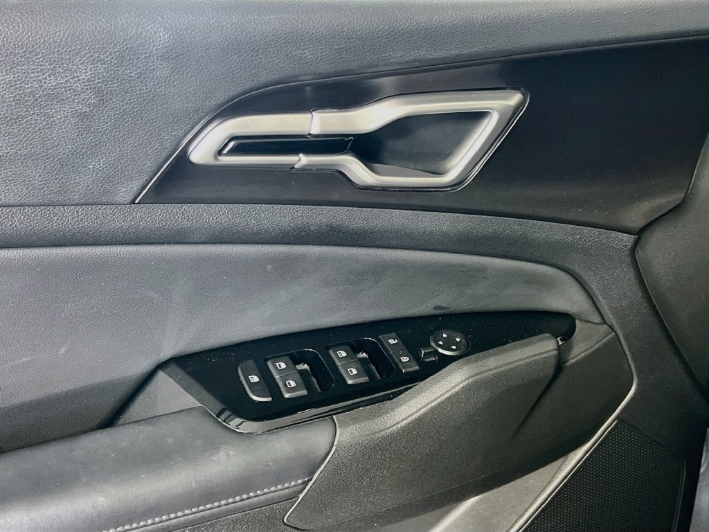 Certified 2023 Kia Sportage EX AWD/4WD image 13