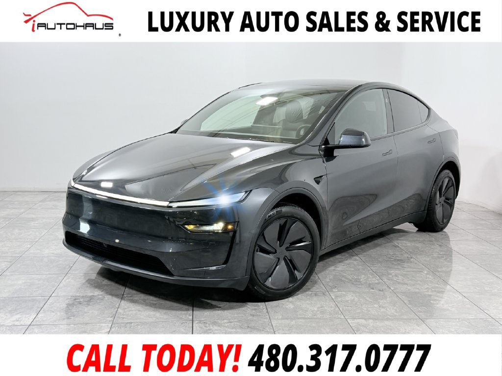 Used 2026 Tesla Model Y Long Range RWD image 1