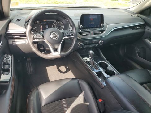 Certified 2024 Nissan Altima 2.5 SR image 15