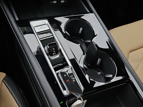 New 2026 Volkswagen Atlas Cross Sport SE image 14