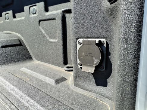 Used 2025 GMC Sierra 2500 AT4 w/ AT4 Premium Plus Package image 7