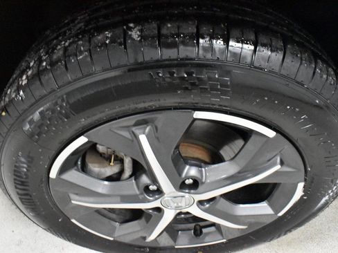 Certified 2024 Honda HR-V EX-L image 9