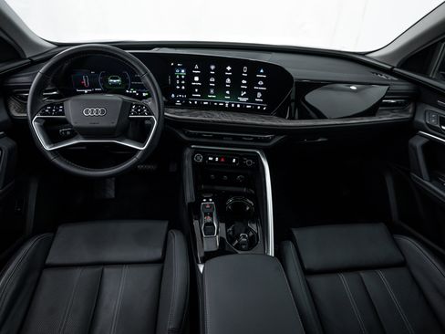 Certified 2025 Audi Q5 Premium Plus w/ Premium Plus image 8