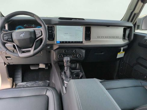 New 2026 Ford Bronco Outer Banks AWD/4WD image 5