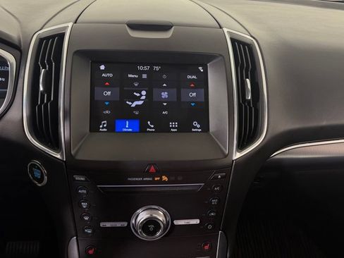 Used 2019 Ford Edge Titanium w/ Cold Weather Package AWD/4WD image 24