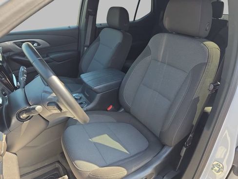 Certified 2023 Chevrolet Traverse LT w/ LPO, Floor Liner Package AWD/4WD image 17