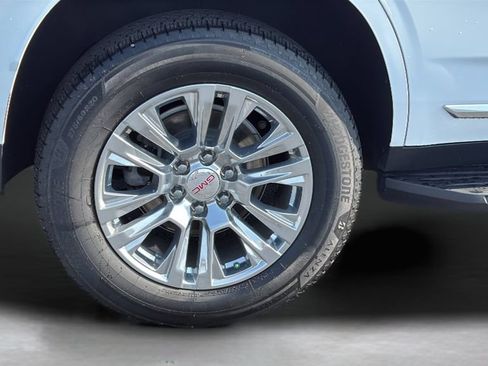 Used 2021 GMC Yukon Denali AWD/4WD image 25