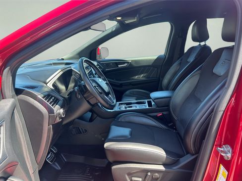 Used 2023 Ford Edge ST AWD/4WD image 9