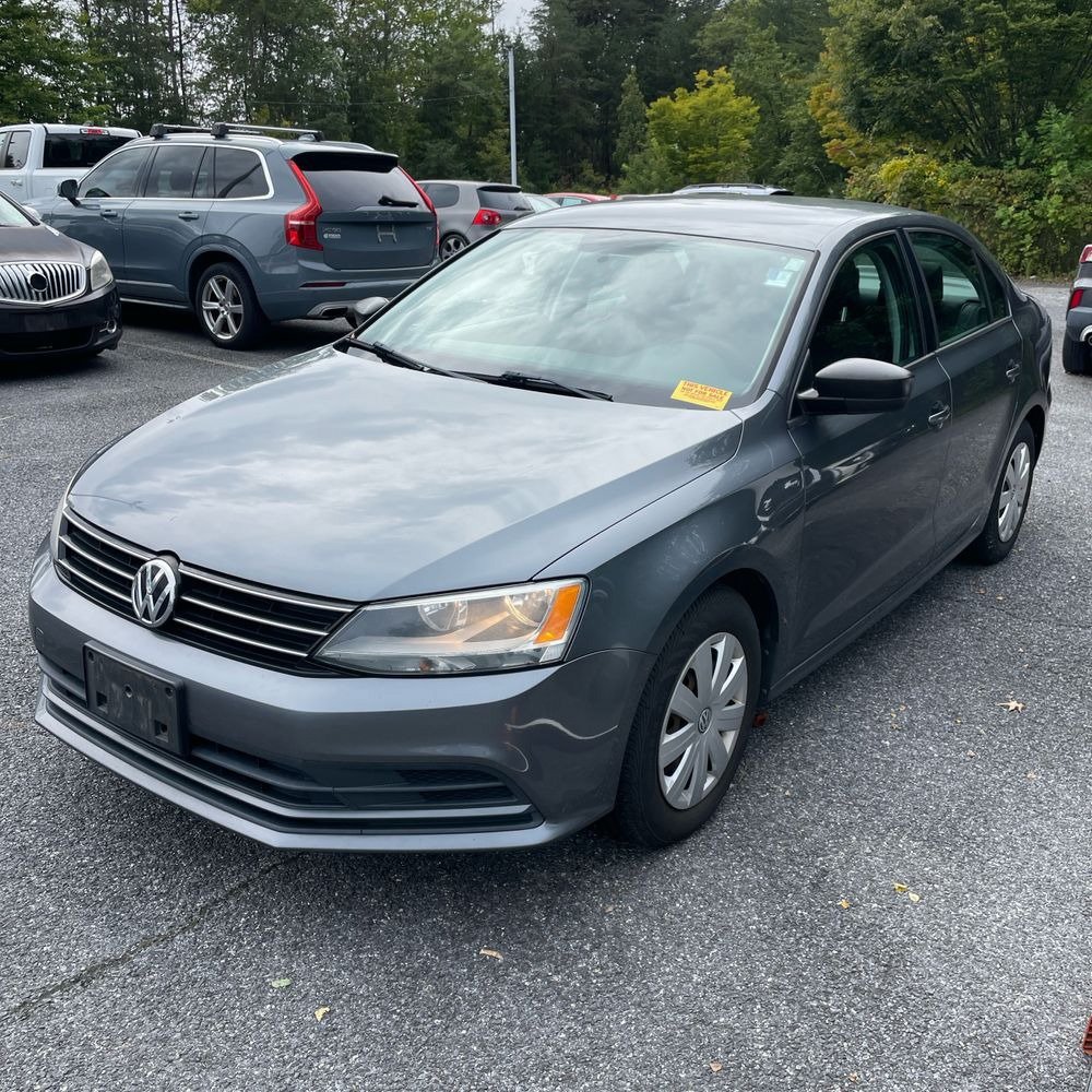 Used 2015 Volkswagen Jetta S FWD image 2