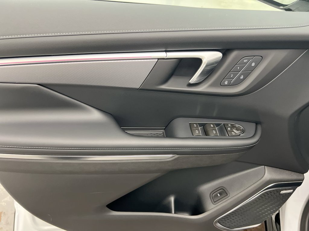 New 2027 Buick Enclave Sport Touring w/ Power Package AWD/4WD image 21