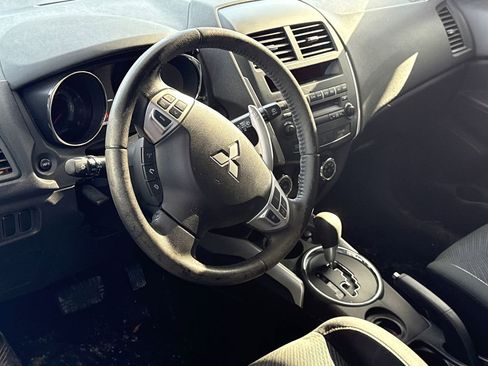 Used 2013 Mitsubishi Outlander Sport SE image 9