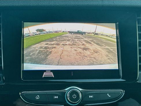 Used 2022 Buick Encore Preferred w/ Safety Package AWD/4WD image 13