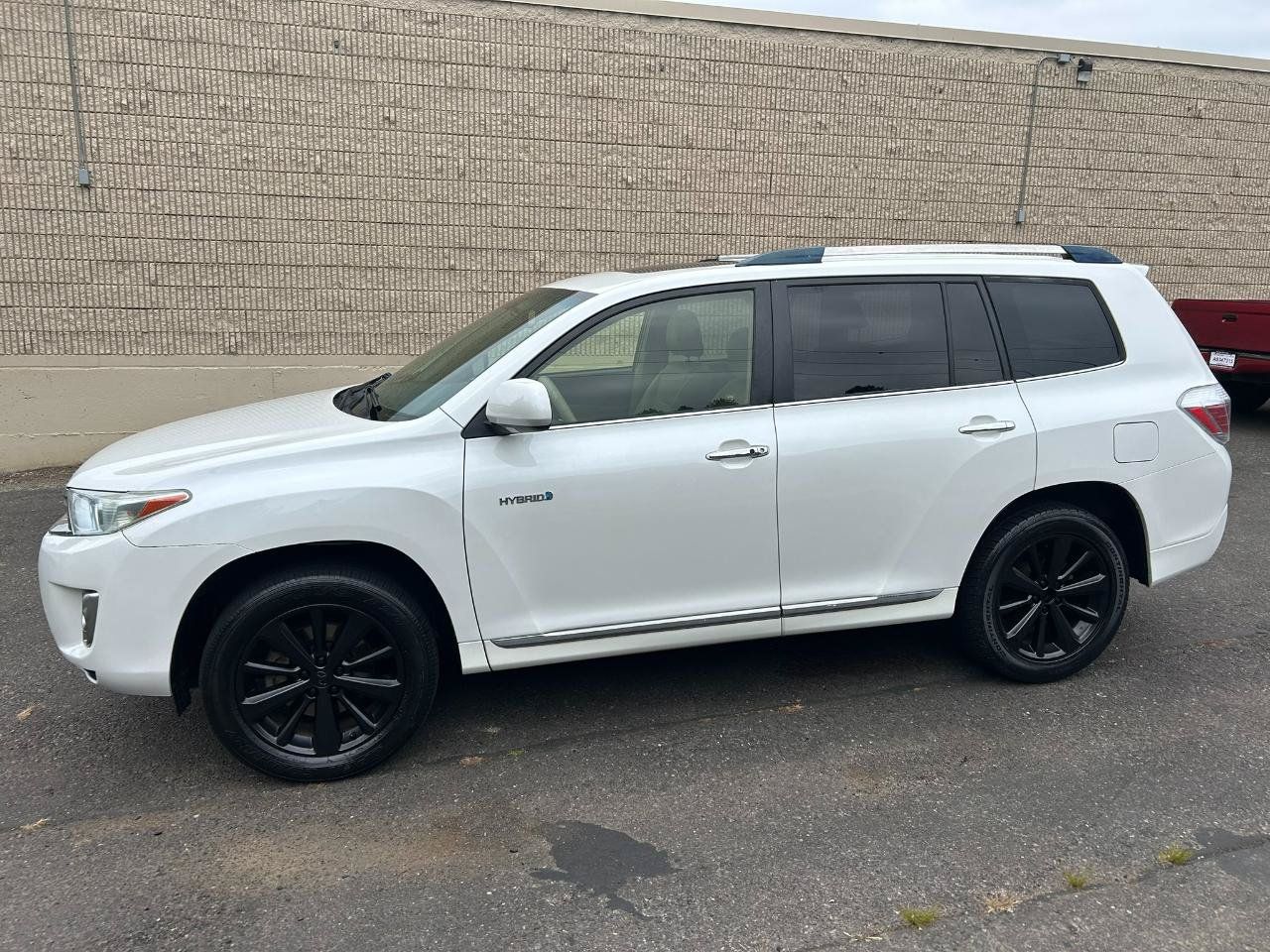 Used 2012 Toyota Highlander Limited AWD/4WD image 8
