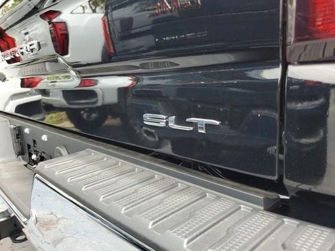 New 2026 GMC Sierra 1500 SLT w/ SLT Premium Plus Package AWD/4WD image 9