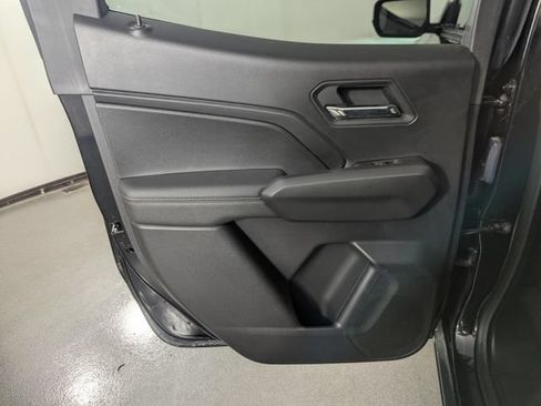 Used 2024 Chevrolet Colorado LT w/ LT Convenience Package III AWD/4WD image 16