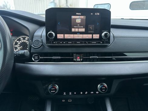 Used 2022 Mitsubishi Outlander ES image 6