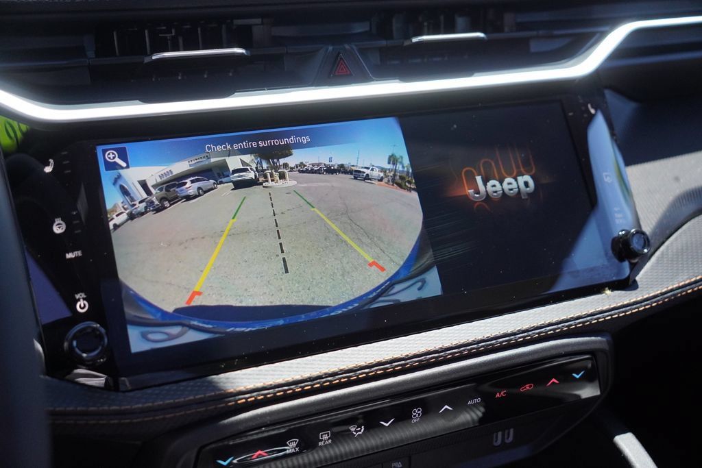 Used 2026 Jeep Cherokee Overland AWD/4WD image 25
