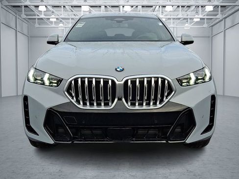 New 2026 BMW X6 xDrive40i w/ Climate Comfort Package image 2