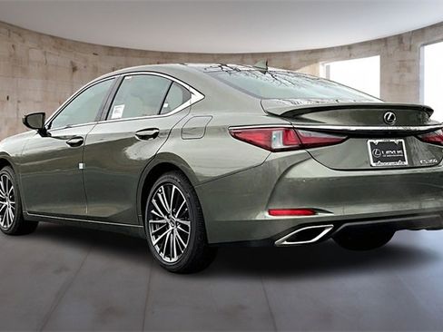 New 2025 Lexus ES 350 w/ Premium Package image 3