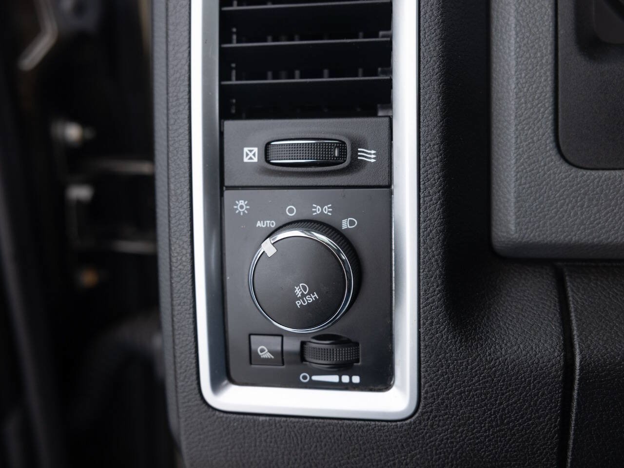 Used 2014 RAM 1500 Big Horn AWD/4WD image 39