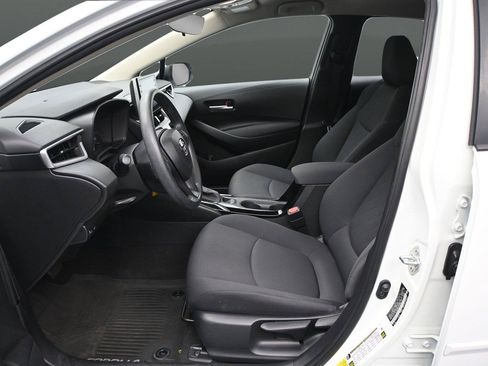 Used 2021 Toyota Corolla LE FWD image 8