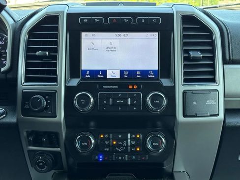 Used 2020 Ford F250 Lariat w/ Lariat Ultimate Package AWD/4WD image 40