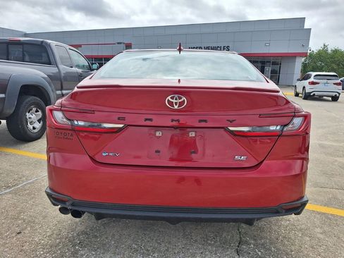 Used 2025 Toyota Camry SE w/ Multimedia Upgrade Package image 5