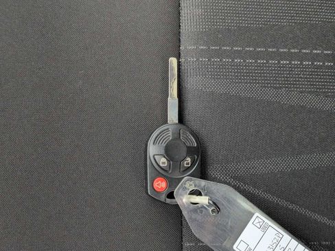 Used 2015 Ford Focus SE image 34