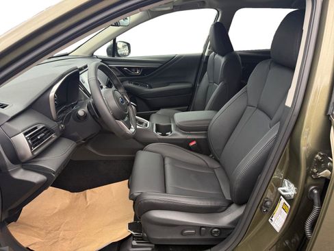 New 2025 Subaru Outback Limited image 9