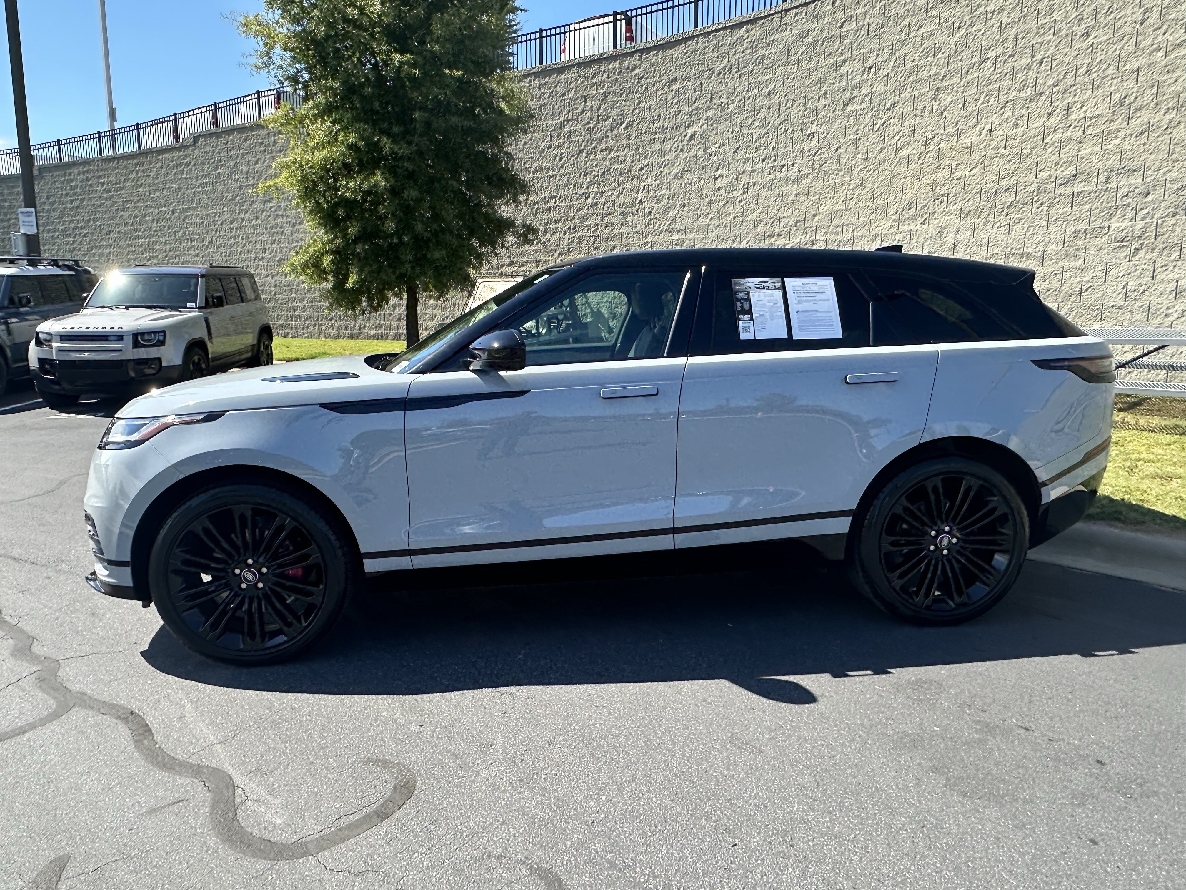 Certified 2024 Land Rover Range Rover Velar Dynamic SE AWD/4WD image 4