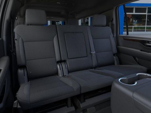 New 2026 Chevrolet Suburban LS w/ LS Custom Edition AWD/4WD image 17