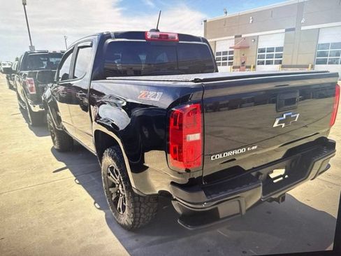 Used 2017 Chevrolet Colorado Z71 w/ Z71 Midnight Edition AWD/4WD image 3