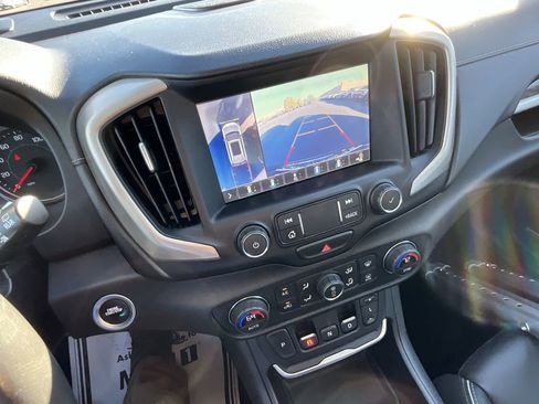 Used 2019 GMC Terrain Denali w/ Advanced Safety Package image 38