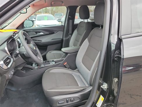 Used 2023 Chevrolet TrailBlazer LT w/ Convenience Package image 7