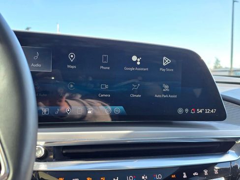 Used 2024 Cadillac Lyriq Sport image 24