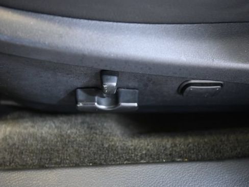Used 2012 Subaru Outback 2.5i Limited w/ Moonroof Pkg AWD/4WD image 22