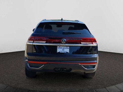 Certified 2024 Volkswagen Atlas Cross Sport SE AWD/4WD image 6