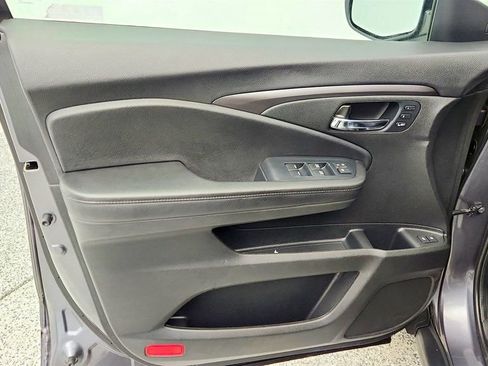 Used 2022 Honda Pilot EX-L image 11