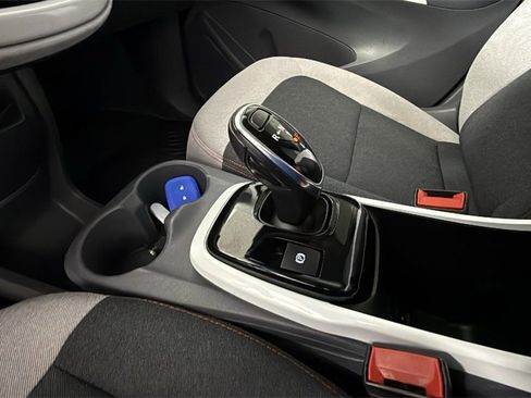 Used 2020 Chevrolet Bolt LT image 22