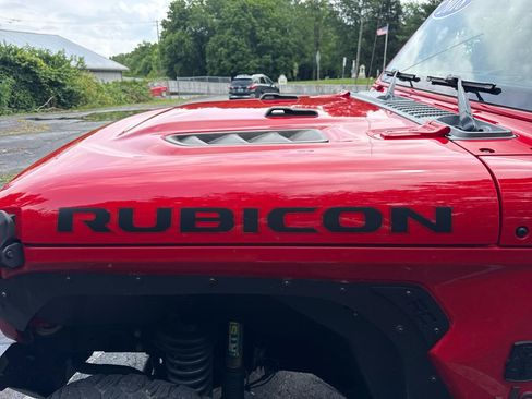 Used 2018 Jeep Wrangler Unlimited Rubicon AWD/4WD image 8