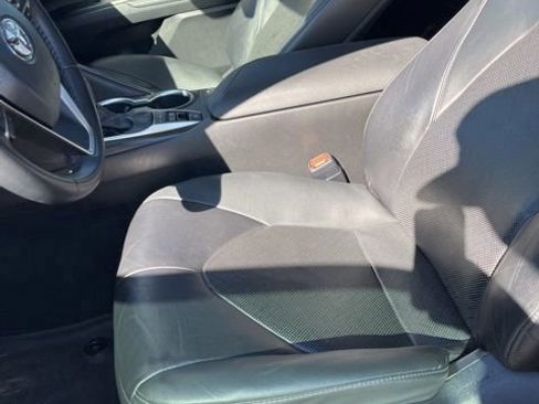 Used 2022 Toyota Camry XLE image 9