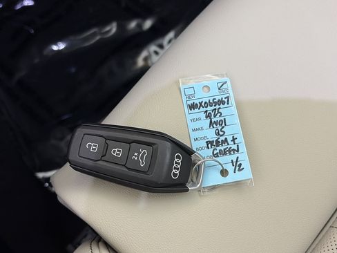 Used 2025 Audi Q5 Premium Plus w/ Premium Plus image 31