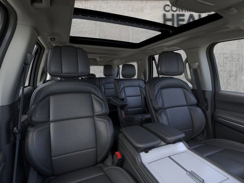 New 2026 Lincoln Navigator L Reserve image 10