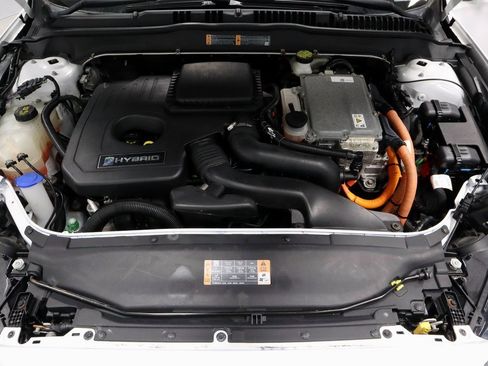 Used 2018 Ford Fusion S image 16