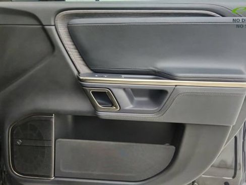Used 2024 Rivian R1S Adventure AWD/4WD image 38