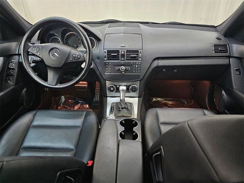 Used 2009 Mercedes-Benz C 300 Sedan image 18