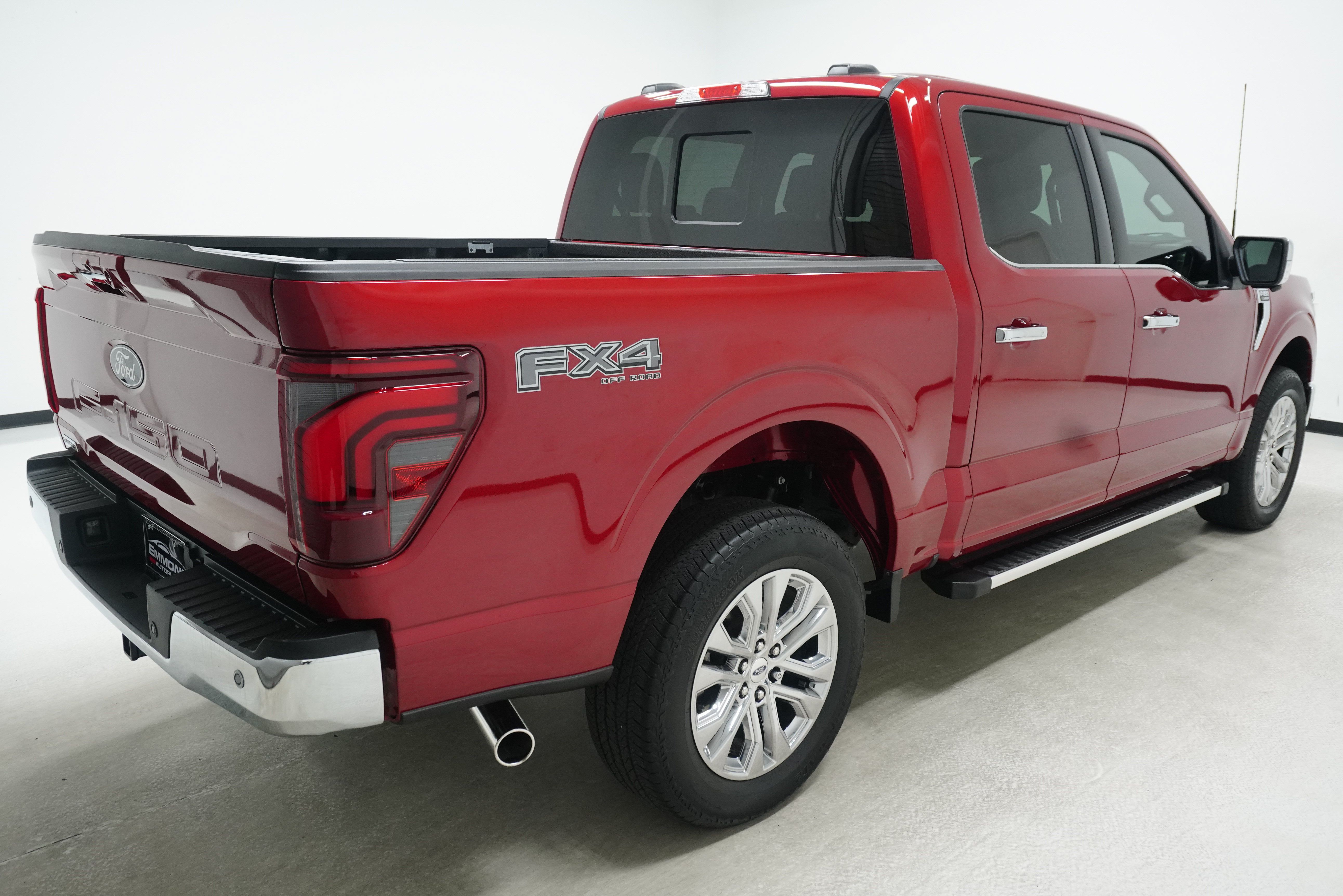 Used 2024 Ford F150 Lariat w/ FX4 Off-Road Package AWD/4WD image 4